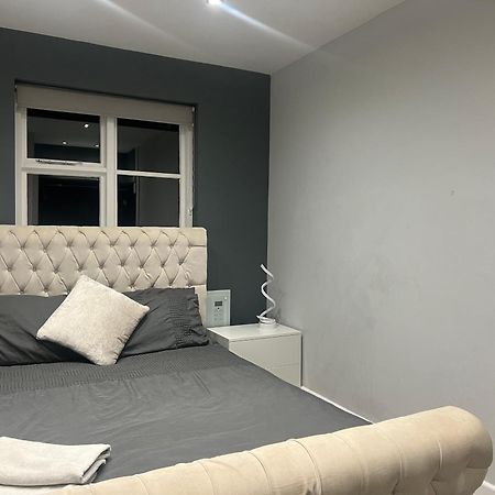 Апартаменты Broadway Retreat With Free Parking Херн-Бей Экстерьер фото
