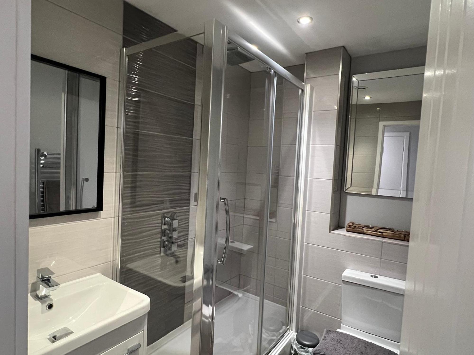 Апартаменты Broadway Retreat With Free Parking Херн-Бей Экстерьер фото